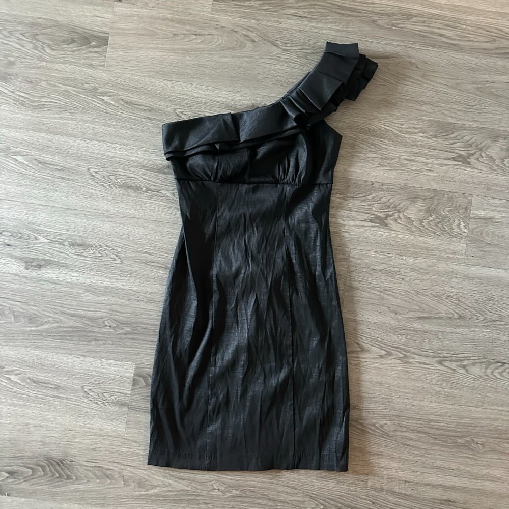 Black Ruffle One Shoulder Silk Cocktail Dress - Size 7 - Snap